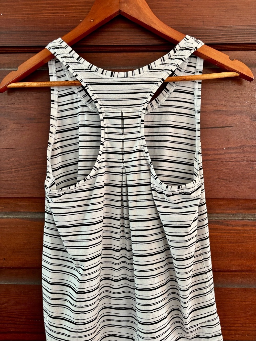 Lululemon Love Racerback Tank *Pleated Cut Back Stripe White Black - Picture 4 of 9